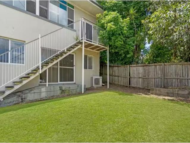 Rental! 32A Loch Street, WEST END Apartment for rent Listed b.