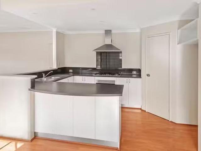 Cheap 3/31 Thomas Street, West Busselton, WA 6280
