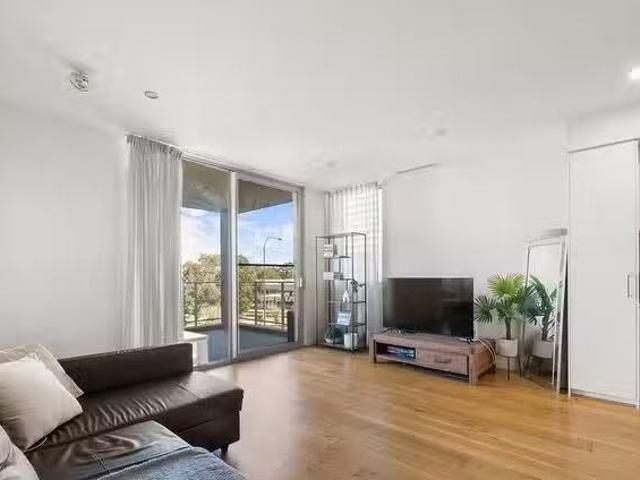 New 333/2 Rutland Avenue, Lathlain, WA 6100