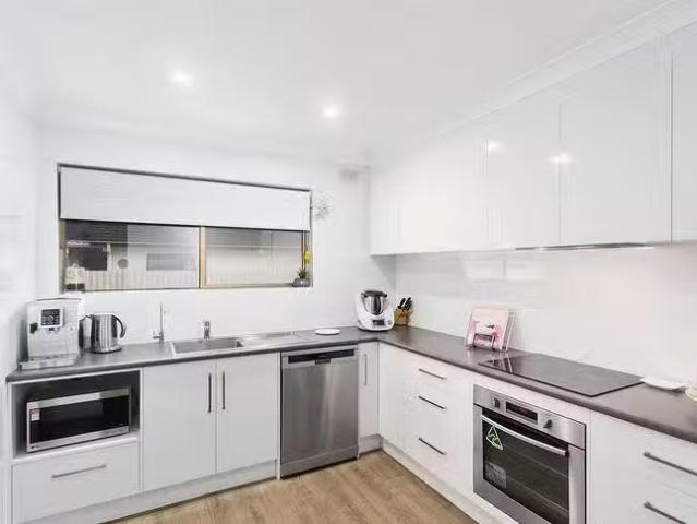 Just in! 3/36 Clark Avenue, Glandore, SA 5037