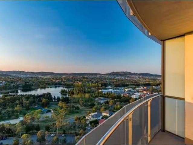 Just in! 337/1 Anthony Rolfe Avenue, Gungahlin Apartment for r.