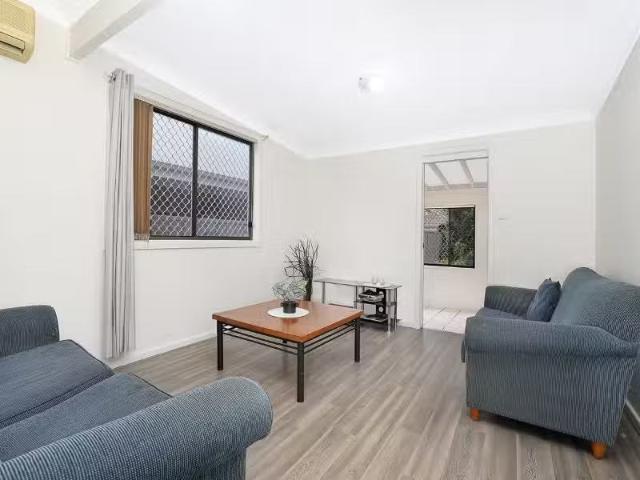 For Rent! 33 Murranar Road, Towradgi House for rent Listed by.