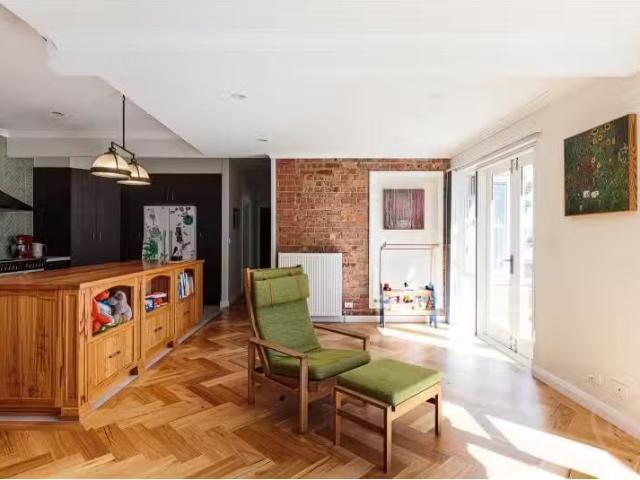 Unique 33 Duffy Street, Ainslie House for rent Listed by Jack.