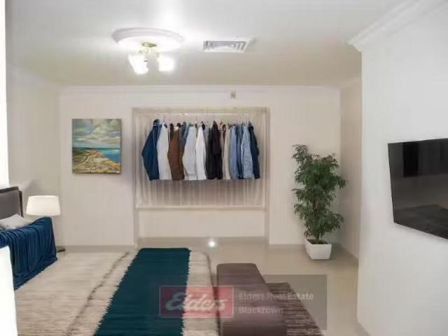 Just in! 33 Rathmore Circuit, Glendenning House for rent List.