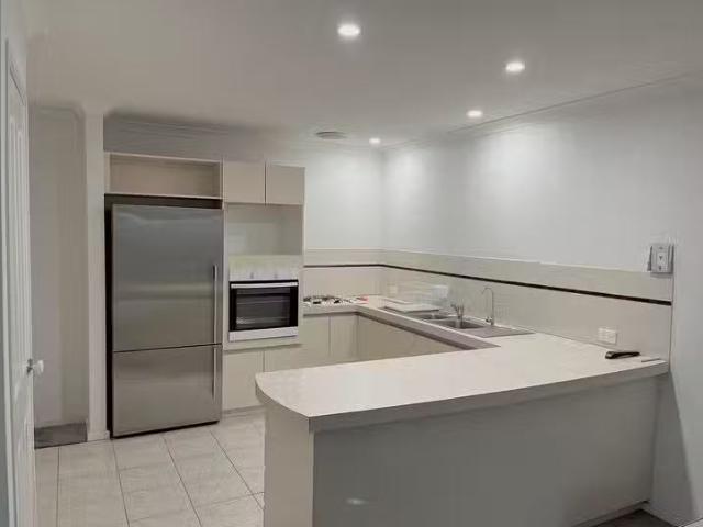 Cozy 33 St Marks Drive, Hillarys, WA 6025