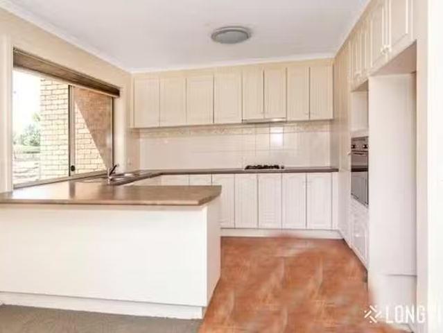 For Rent! 33 Springfield Road, Blackburn North, VIC 3130