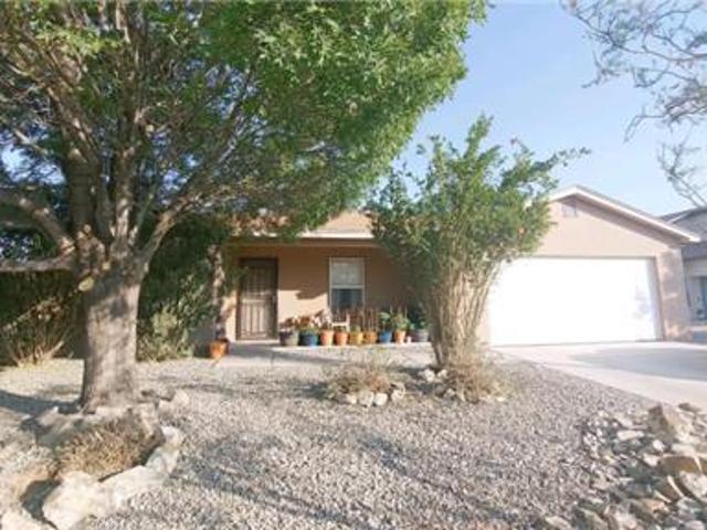 Nice 3 bedroom, 2 bath house