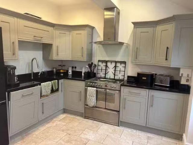 Unique 3 bedroom terraced house for rent in Wentworth Road, Ha.
