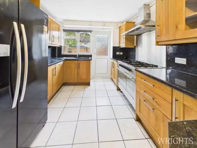 Nice 3 bedroom terraced house for rent in Little Wade, Welwyn.