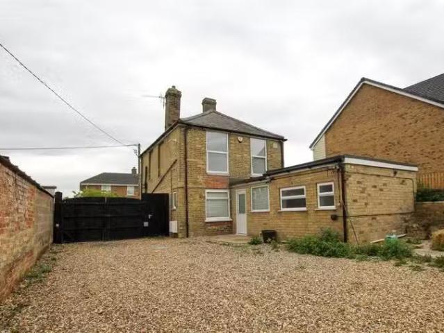 Rental! 3 bedroom detached house for rent in Rockmill End, Wil.