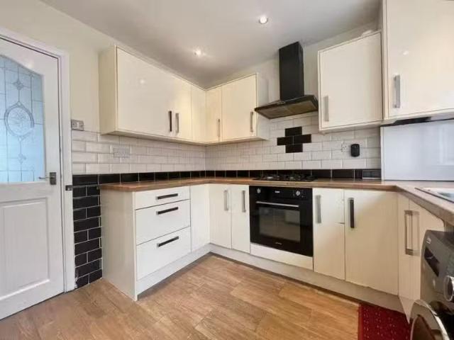 Cheap 3 bedroom house for rent in Yardley Green Road, B9, B33