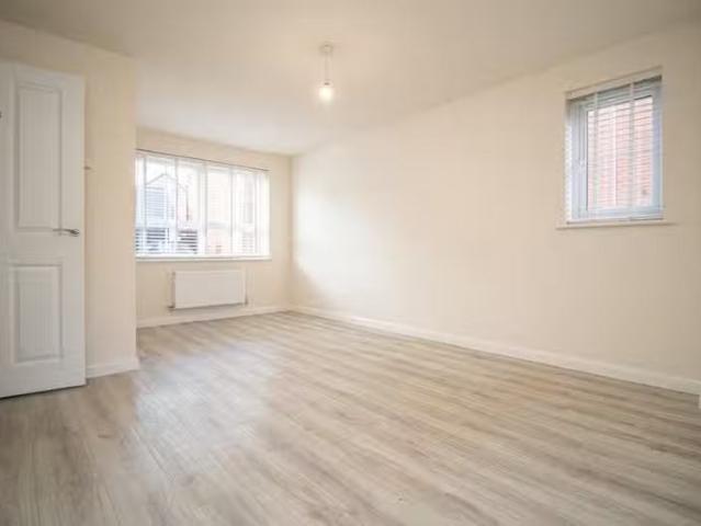Cozy 3 bedroom semi detached house for rent in Trem Y Rhyd, St.