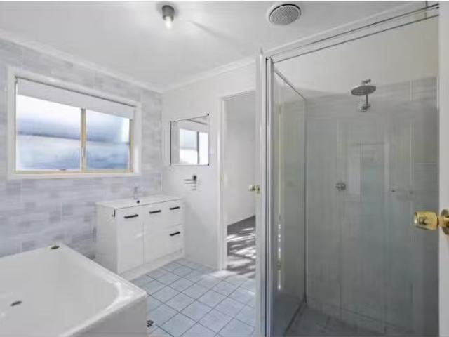 New 3 Benn Crescent, ALBURY House for rent Listed by Emma Cle.