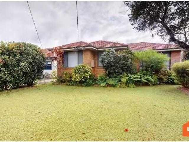 Nice 3 BR 106 Myall Road, Cardiff House for rent Listed by Le.