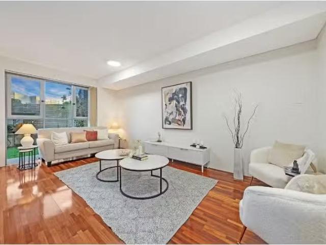 Deal! 3 BR 1/13 16 Carver Place, Dundas Valley Townhouse for r.
