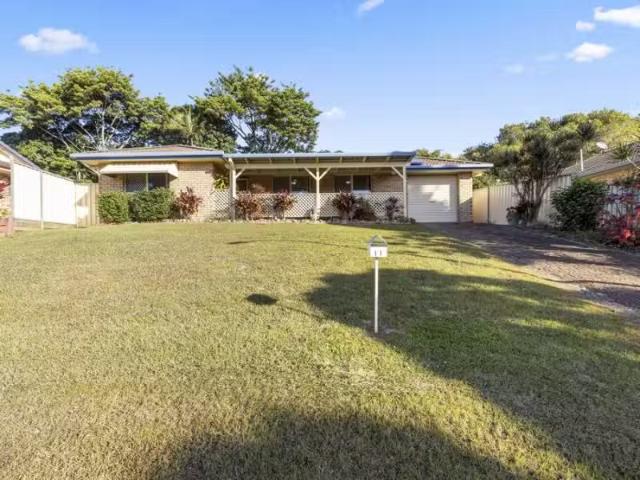 Rental! 3 BR 11 Basswood Court, COFFS HARBOUR House for rent.