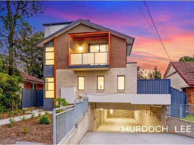 Unique 3 BR 1/234 Old Northern Road, Castle Hill Townhouse for.