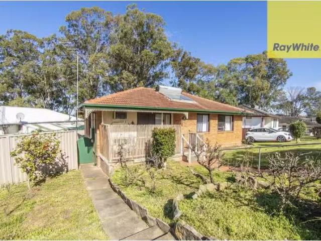 New 3 BR 12 Albany Street, BUSBY House for rent Listed by Dan.