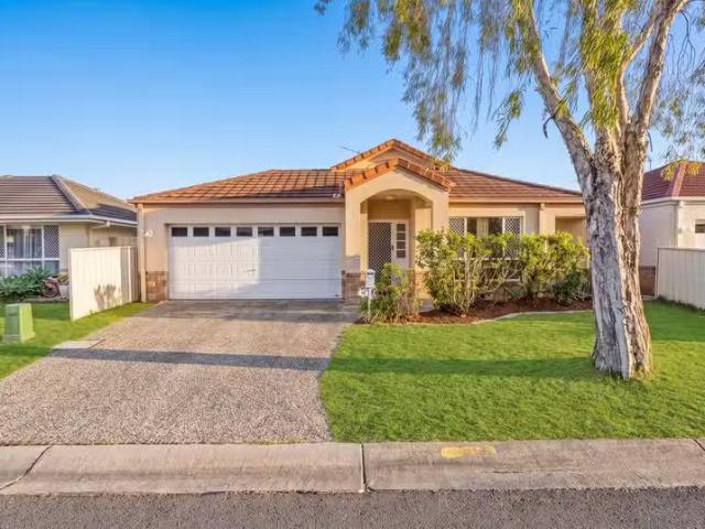 Rental! 3 BR 12 Jordana Street, ARUNDEL, QLD 4214 House for.