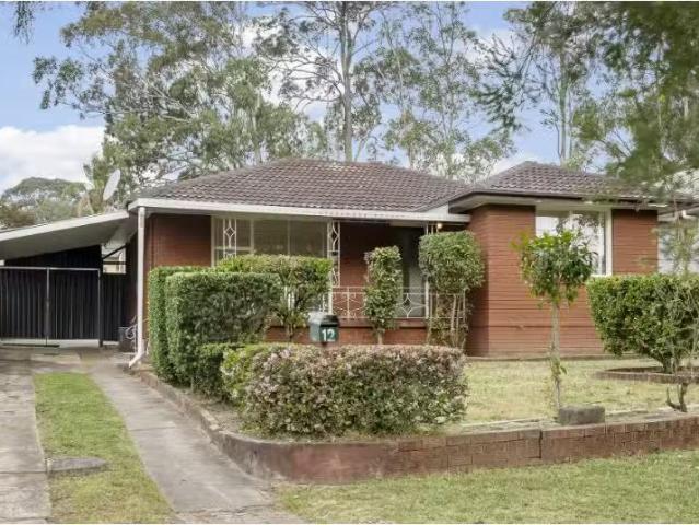 For Rent! 3 BR 12 Sylvia Street, Blacktown House for rent Lis.