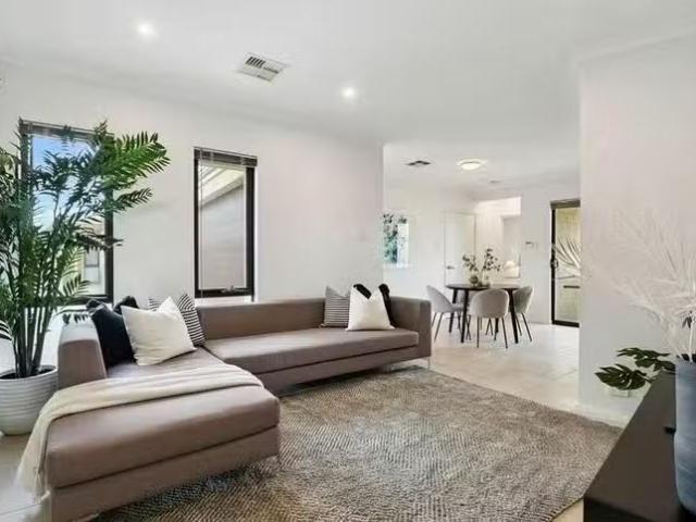 Rental! 3 BR 139C Wanneroo Road, Tuart Hill, WA 6060