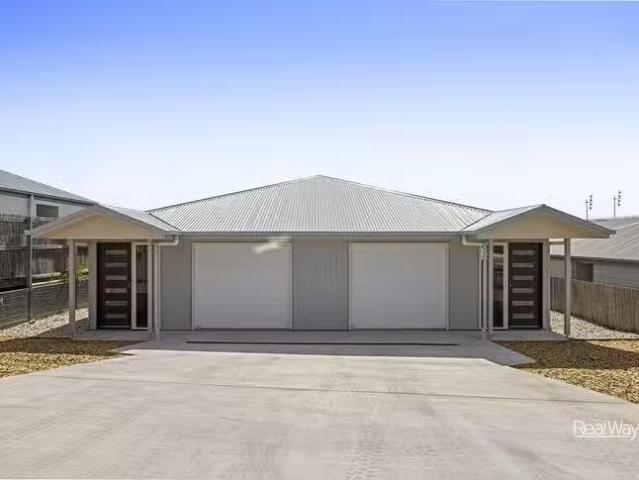 Nice 3 BR 1/44 Mcinnes Crescent, Glenvale, QLD 4350