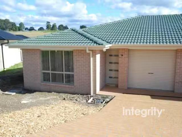 Cheap 3 BR 14A Narwee Link, Nowra, NSW 2541