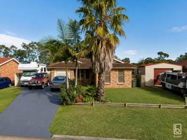 Unique 3 BR 15 Girraween Street, BUFF POINT House for rent Li.