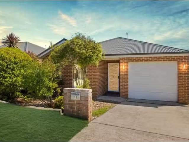 Cozy 3 BR 15 Romano Drive, Orange House for rent Listed by Be.