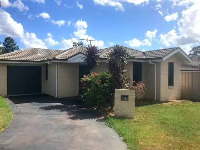 Just in! 3 BR 15 Wangi Avenue, CESSNOCK House for rent Listed.