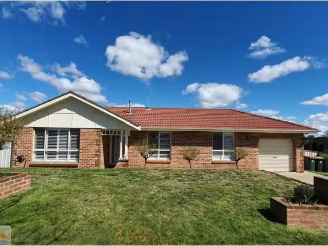 For Rent! 3 BR 15 Turner Crescent, Orange House for rent List.