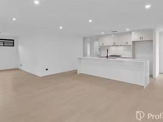 Deal! 3 BR 15A Jeanhulley Road, High Wycombe, WA 6057