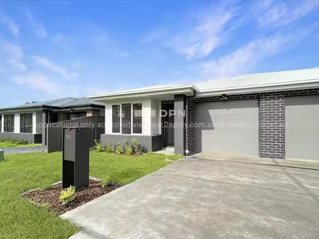 Charming 3 BR 15B Sabre Street, BADAGARANG House for rent Lis.