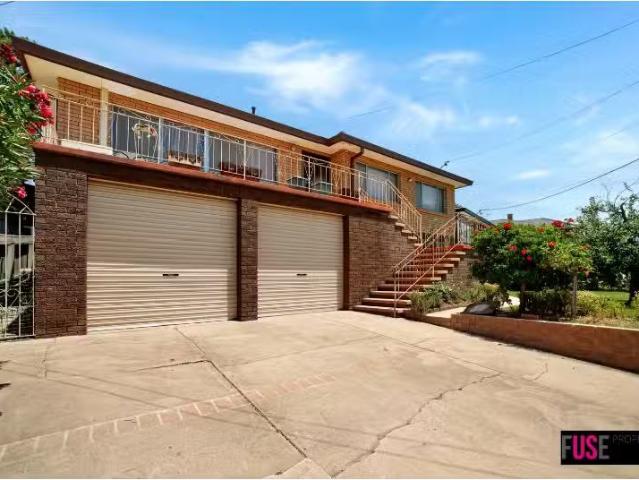 Deal! 3 BR 16 Fairmount Crescent, KARABAR House for rent List.