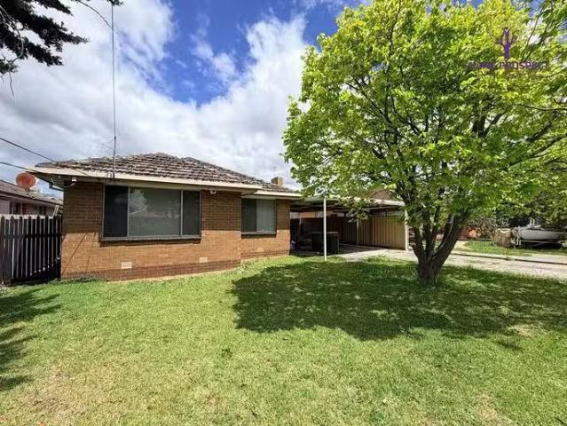 Deal! 3 BR 17 Fourth Avenue, Hoppers Crossing, VIC 3029