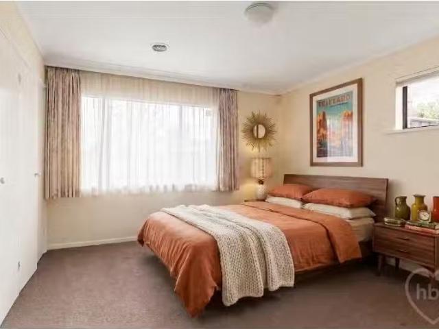 Rental! 3 BR 17 Fairbrigde Street, Ainslie House for rent Lis.