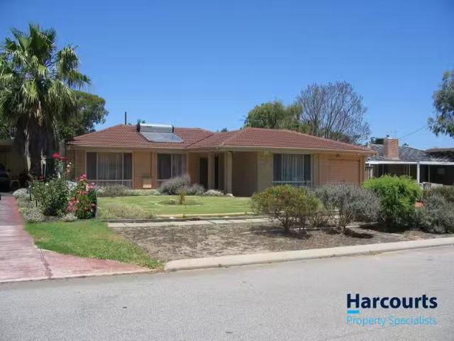 Just in! 3 BR 18 Garrick Way, BALGA, WA 6061 House for Rent