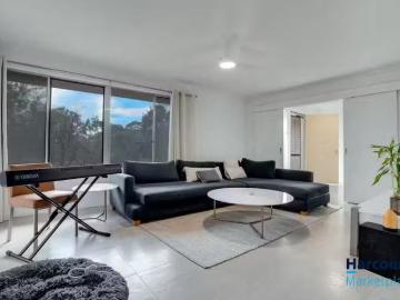 Nice 3 BR 18 Pantheon Street, JINDALEE, QLD 4074 House for R.