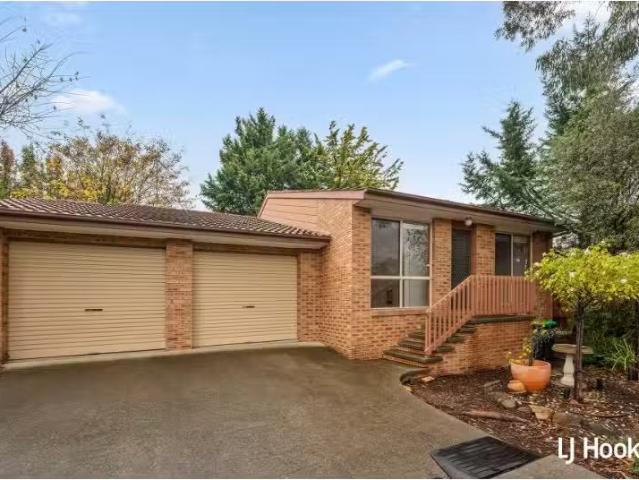 New 3 BR 19/12 Crisp Circuit, BRUCE Townhouse for rent Listed.
