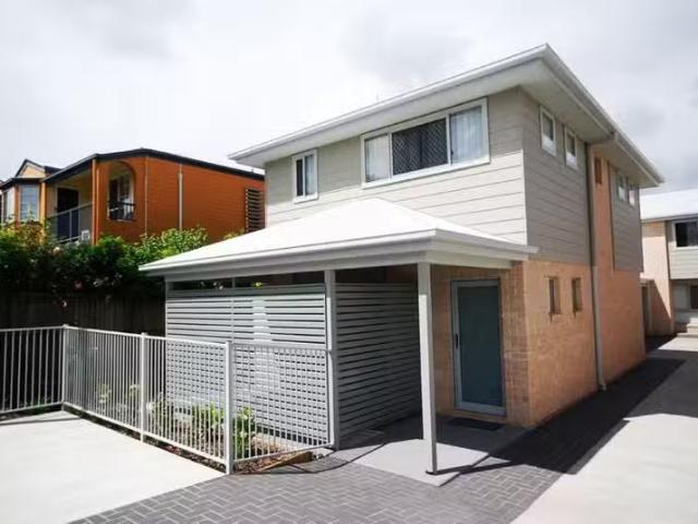 Cozy 3 BR 1/9 Harry Street, Zillmere, QLD 4034 Townhouse for.