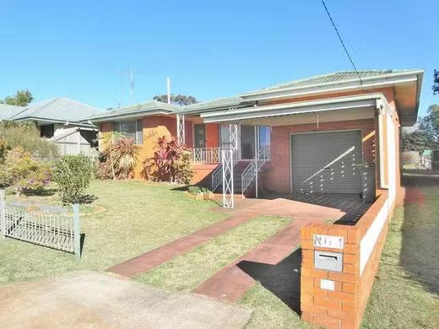 Rental! 3 BR 1 Jewell Street, Centenary Heights, QLD 4350