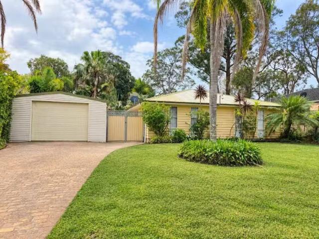 New 3 BR 1A Teragalin Drive, CHAIN VALLEY BAY House for rent.