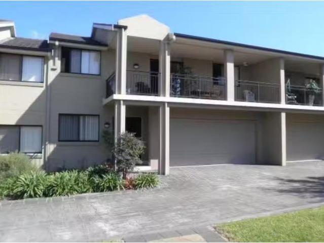Nice 3 BR 21/14 18 Alice Street, Woonona Townhouse for rent L.