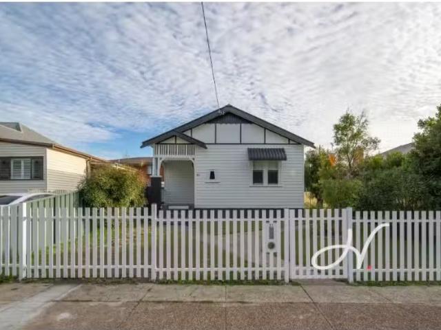 New 3 BR 21 Mordue Pde, Jesmond House for rent Listed by Matt.