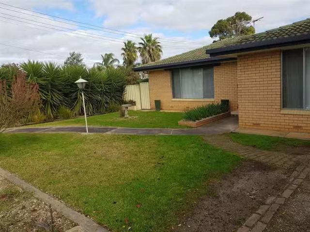 New 3 BR 21 Prince Charles Street, MORPHETT VALE, SA 5162 Ho.