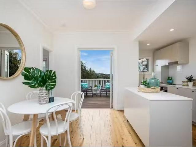For Rent! 3 BR 2/22 Jamieson Avenue, Fairlight Apartment for r.