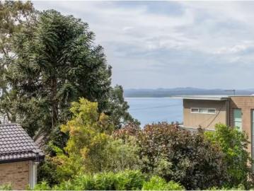 Rental! 3 BR 2/35a Wallawa Road, Nelson Bay Townhouse for rent.
