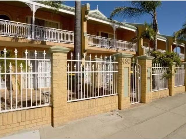 Deal! 3 BR 2/492 William Street, PERTH Townhouse for rent Lis.