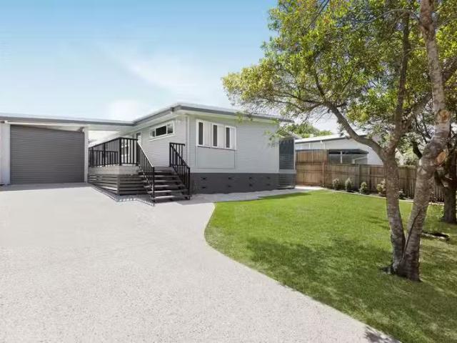 Cheap 3 BR 25 Sunbury Street, GEEBUNG, QLD 4034 House for Rent