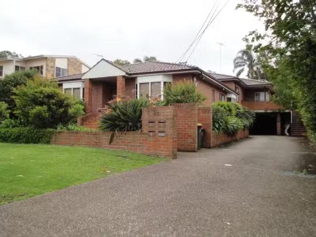 Deal! 3 BR 2/63A Waterview Street, PUTNEY Apartment for rent.